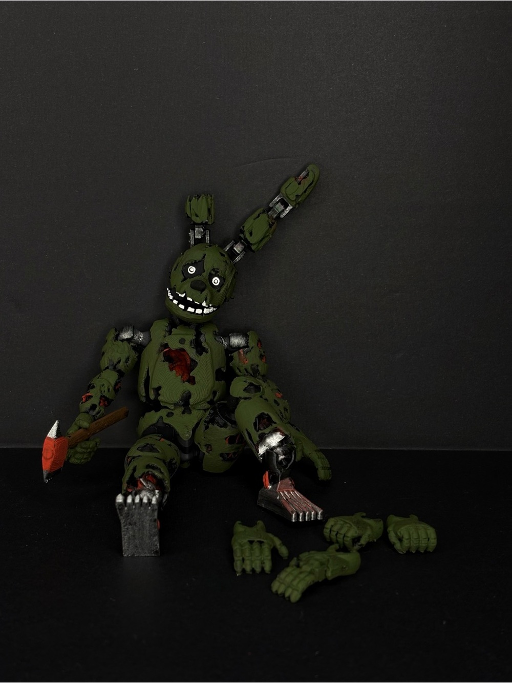Spring trap articulated figure